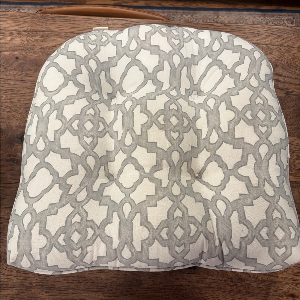 Pier 1 19x19” cream gray  Chair Cushion tufted